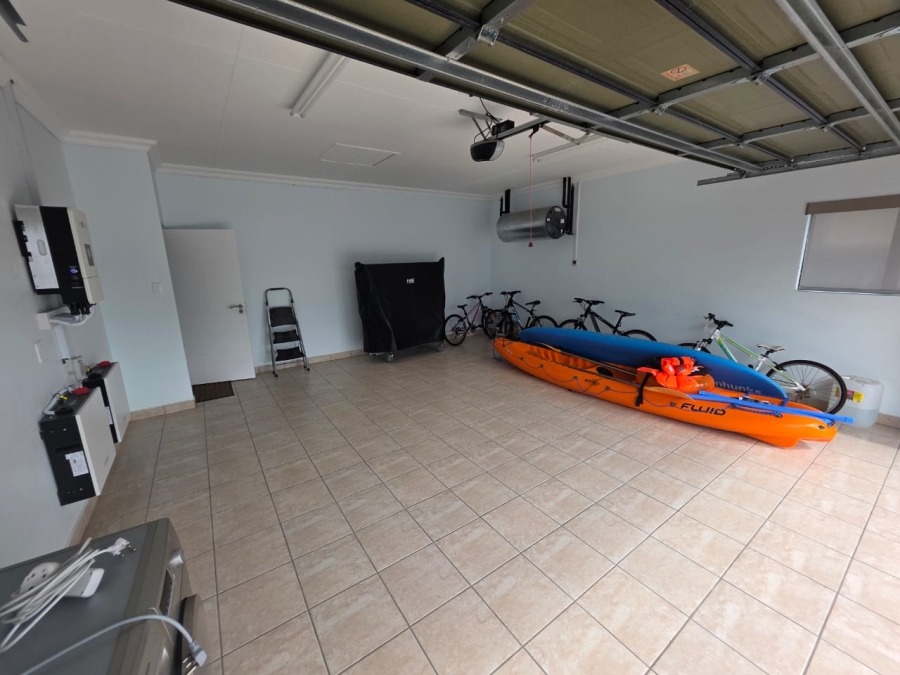 5 Bedroom Property for Sale in Marina Martinique Eastern Cape